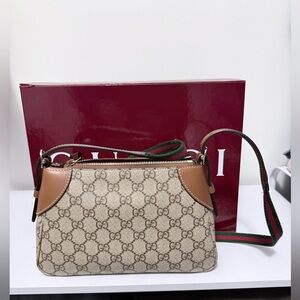 Gucci GG Emblem small shoulder bag